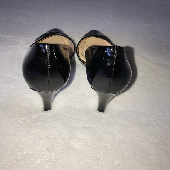 Alex Marie Black Patent Leather pumps - Picture 6 of 8
